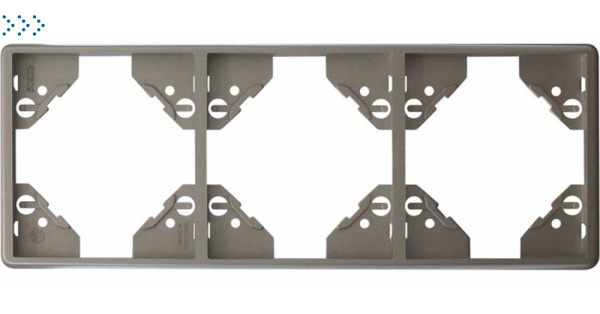 Вертикальная тройная рамка, серебро (50932 TPR) Вертикальная тройная рамка, серебро (50932 TPR)